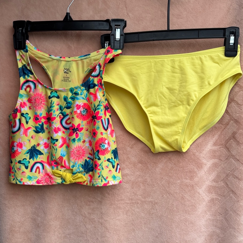 Girls L 2 Piece Swim Suit- EUC worn 1-2x